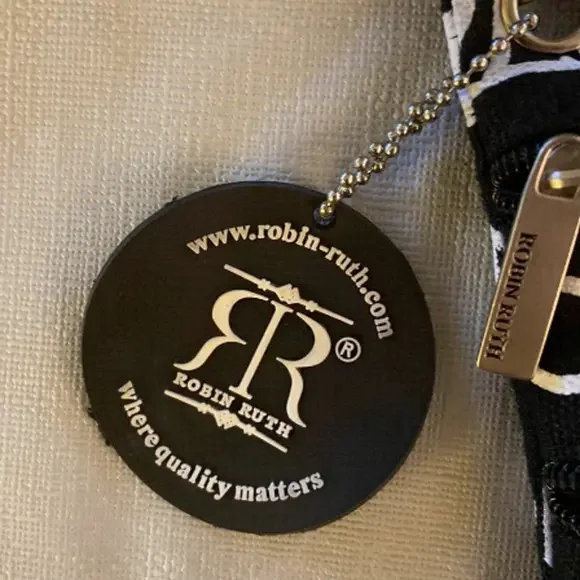 Robin Ruth Small Crossbody Bag - Picture 2 of 4